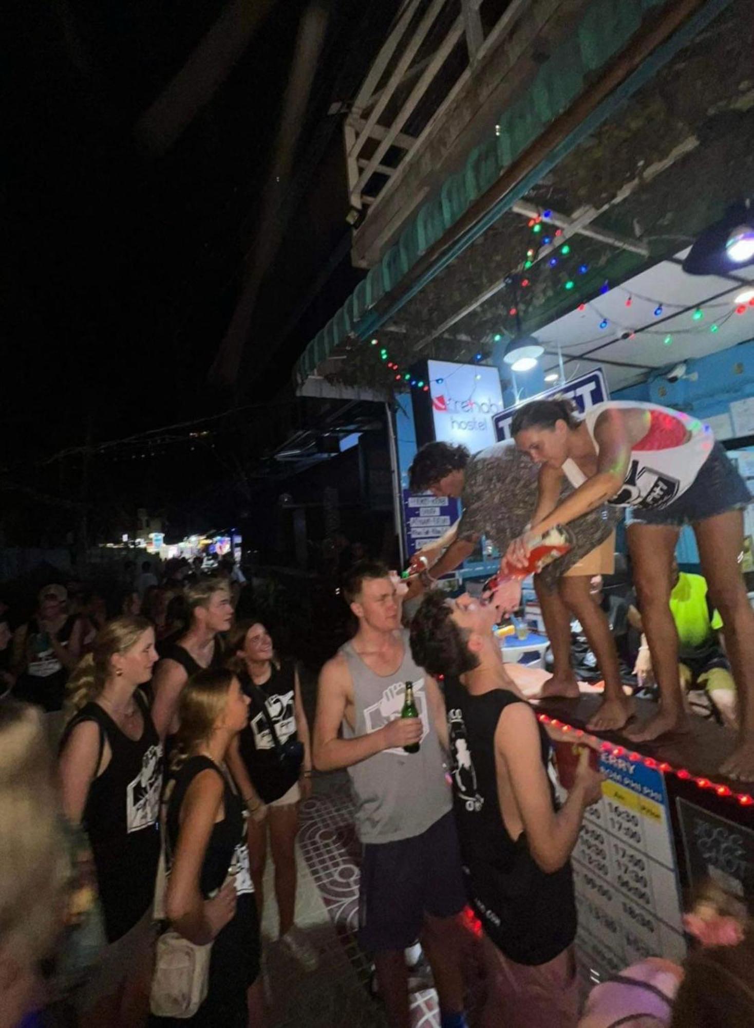 Rehab Hostel Νησί Phi Phi Εξωτερικό φωτογραφία